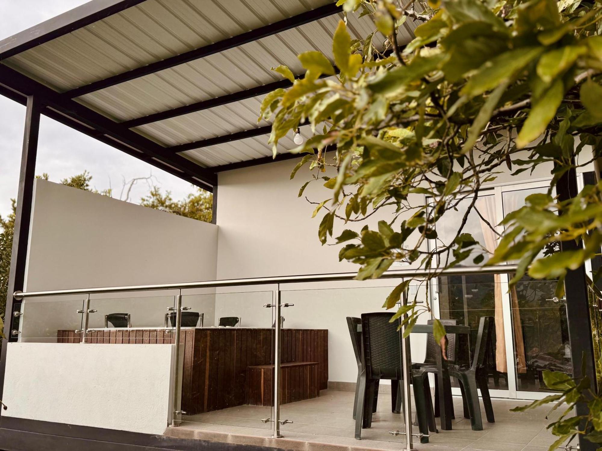 Hotel Campestre Alto Lindo En Guatape Exterior photo